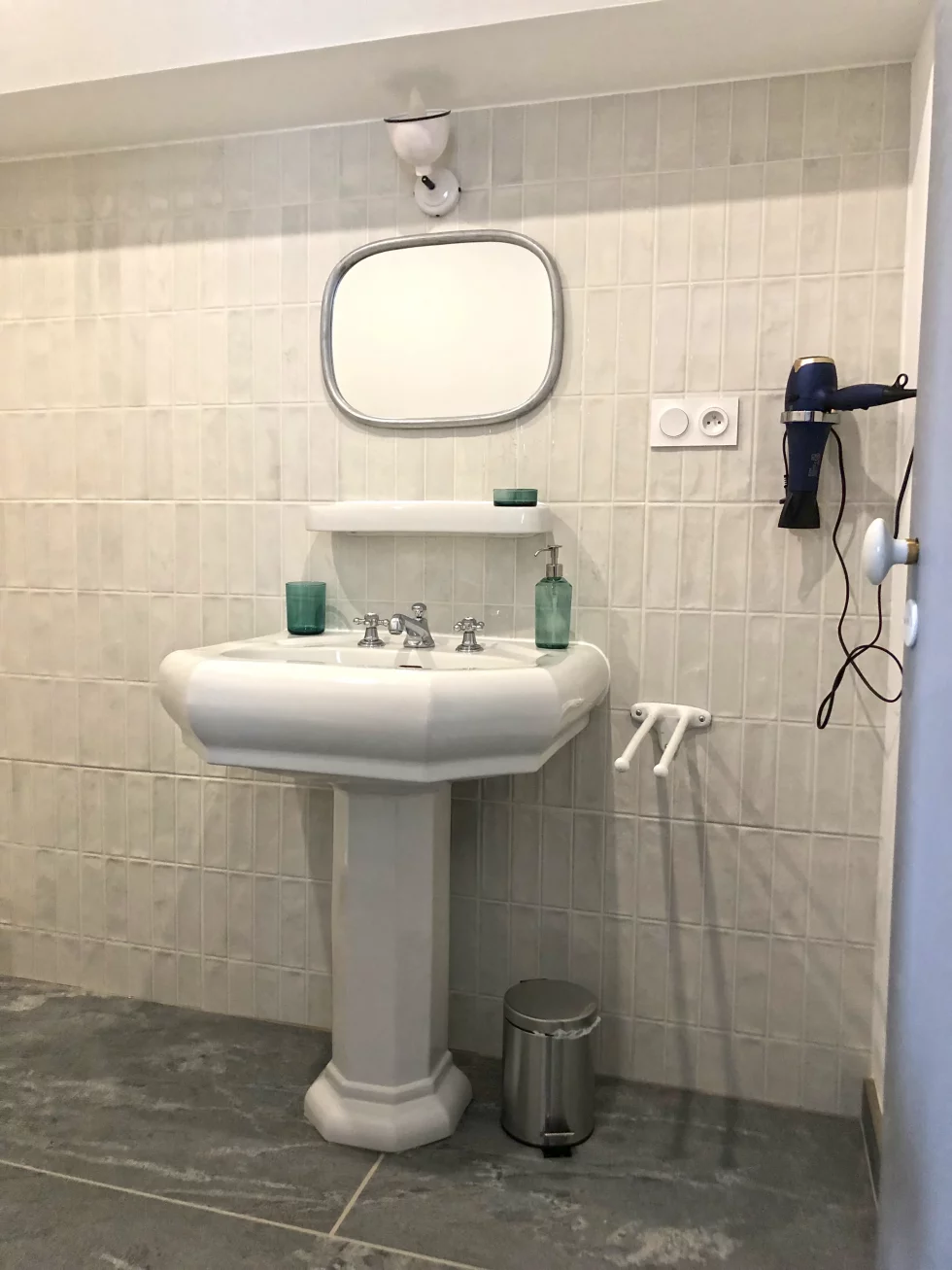 Chambre d’hôtes à Cluny, Suite Marguerite, CHAMBRE D’HÔTES POUR 4 PERSONNES